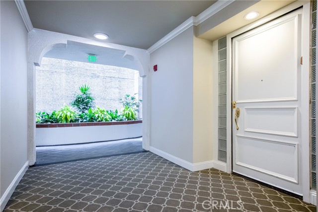 Detail Gallery Image 53 of 75 For 2122 Century Park Ln #111,  Los Angeles,  CA 90067 - 2 Beds | 2/1 Baths