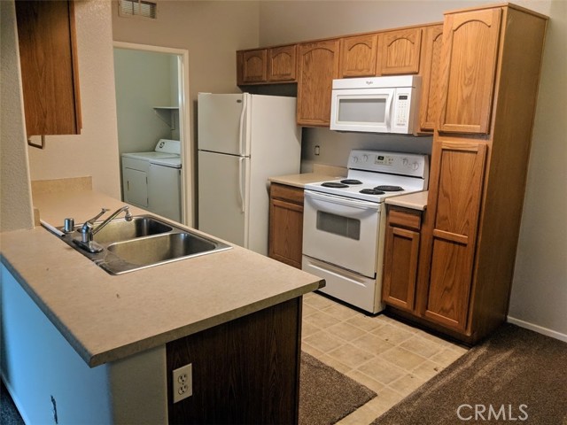 Detail Gallery Image 2 of 10 For 41410 Juniper St #2722,  Murrieta,  CA 92562 - 2 Beds | 2 Baths