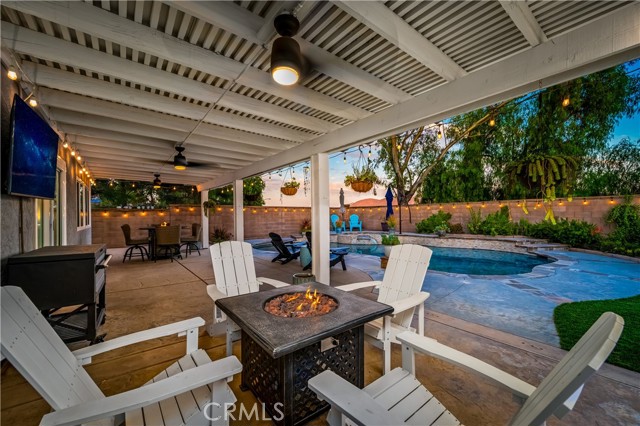 33037 Paterno Street, Temecula CA: https://media.crmls.org/medias/d531bd21-7348-49d0-902c-ac247cb181c4.jpg