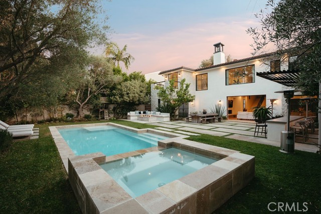 10 Seabluff, Newport Beach CA: https://media.crmls.org/medias/d531c1de-9ced-4ca7-a6c1-d198dc331d55.jpg