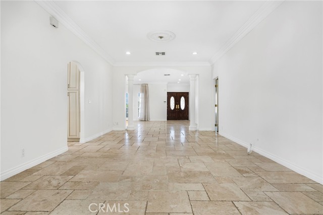 Detail Gallery Image 6 of 26 For 5111 Rubio Ave, Encino,  CA 91436 - 3 Beds | 3 Baths