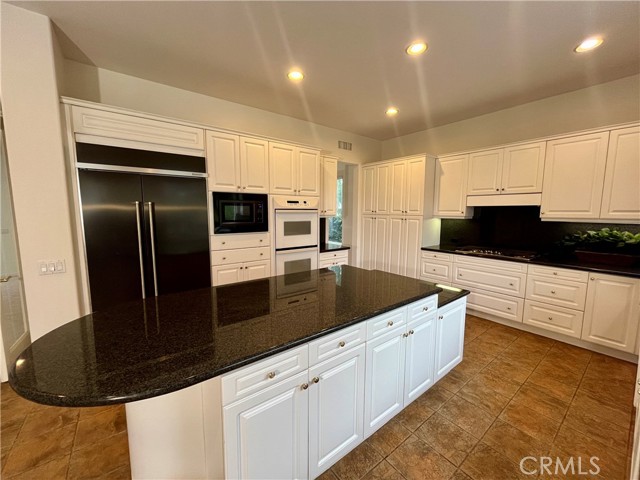 Detail Gallery Image 8 of 36 For 15 Sunningdale, Coto de Caza,  CA 92679 - 4 Beds | 4/1 Baths