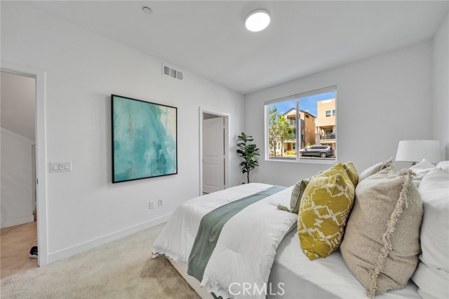 Detail Gallery Image 3 of 29 For 158 Restore, Irvine,  CA 92618 - 4 Beds | 3/1 Baths