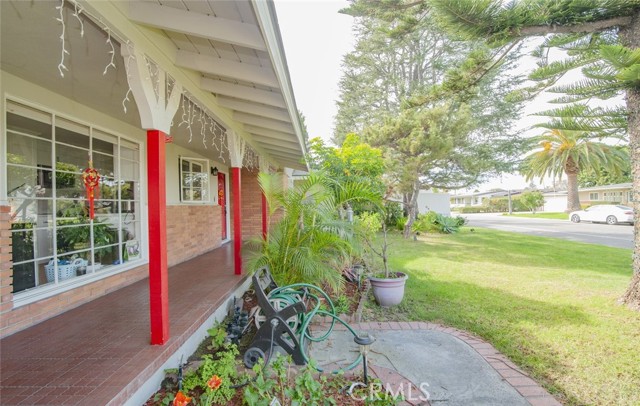 Detail Gallery Image 5 of 32 For 9862 Royal Palm, Garden Grove,  CA 92841 - 3 Beds | 2 Baths