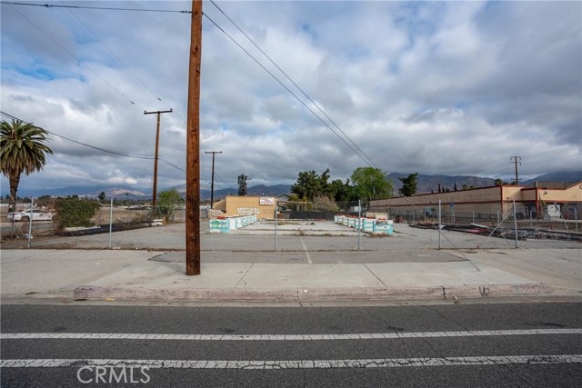 Detail Gallery Image 13 of 27 For 26468 Baseline St, Highland,  CA 92346 - – Beds | – Baths