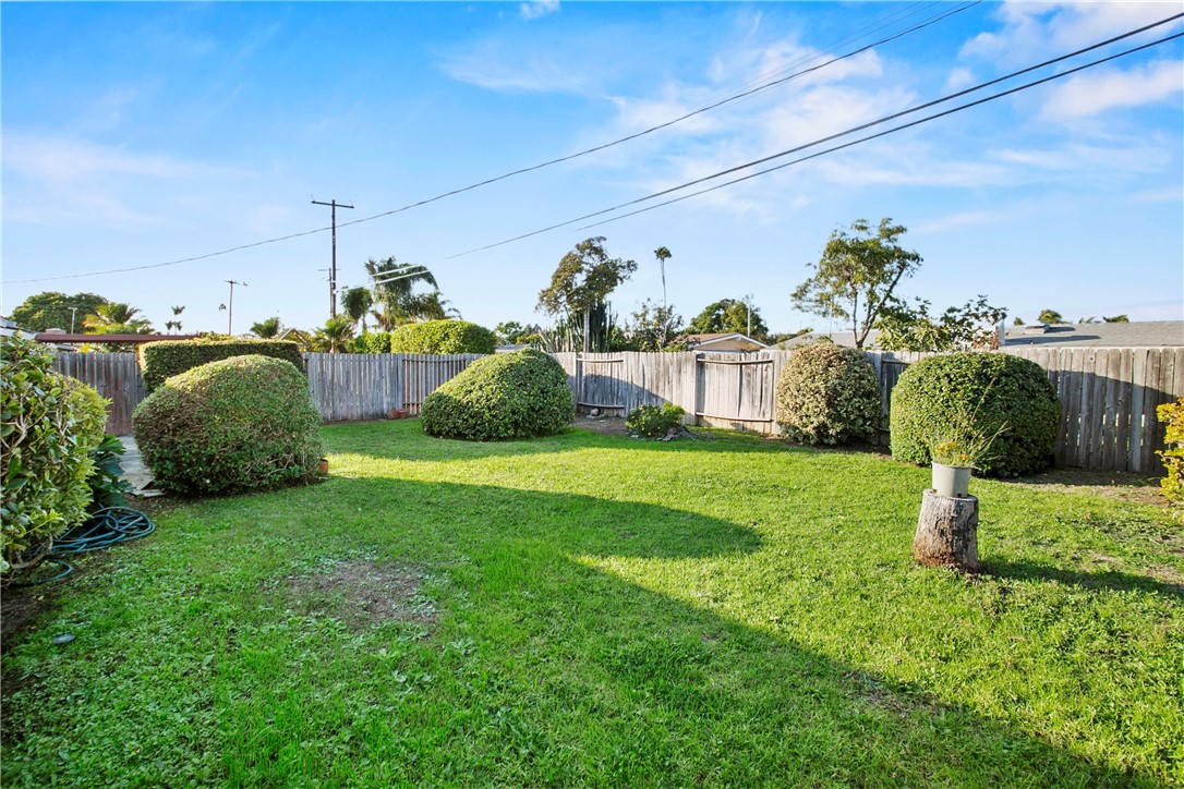 Detail Gallery Image 16 of 20 For 306 Princeton Dr, Costa Mesa,  CA 92626 - 4 Beds | 2 Baths