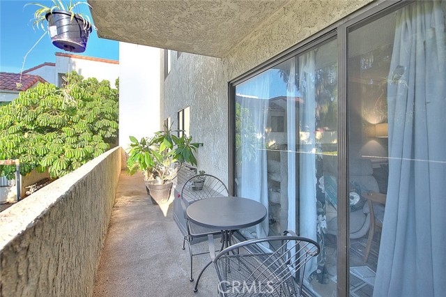Detail Gallery Image 8 of 35 For 700 W 3rd St #A111,  Santa Ana,  CA 92701 - 2 Beds | 2 Baths