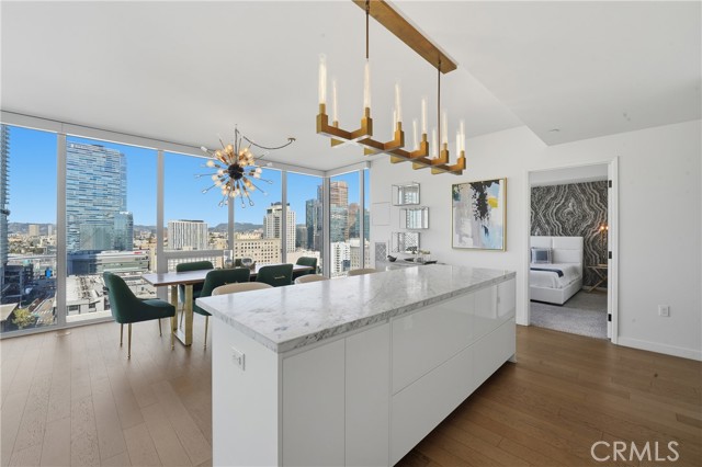 Detail Gallery Image 12 of 52 For 1050 S Grand #1801,  Los Angeles,  CA 90015 - 2 Beds | 2 Baths