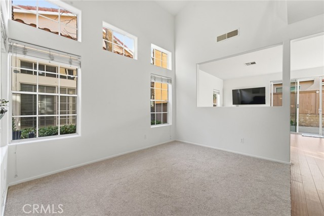 Detail Gallery Image 18 of 32 For 4933 Santo, Oak Park,  CA 91377 - 3 Beds | 2/1 Baths