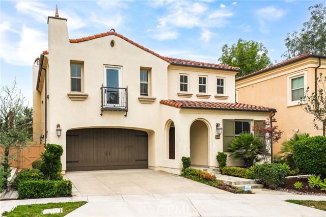 22 Statuary, Irvine CA: https://media.crmls.org/medias/d5365aa0-8306-4f4a-9076-2a71e82953b9.jpg