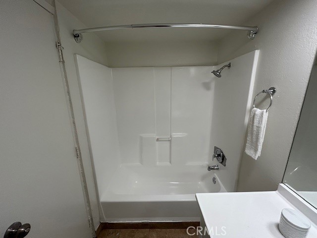 https://media.crmls.org/medias/d536bc5c-bb81-433d-800b-0a63d56a7c43.jpg?preset=X-Large