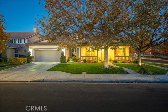 Detail Gallery Image 1 of 52 For 44102 Catsue Pl, Lancaster,  CA 93536 - 4 Beds | 3 Baths