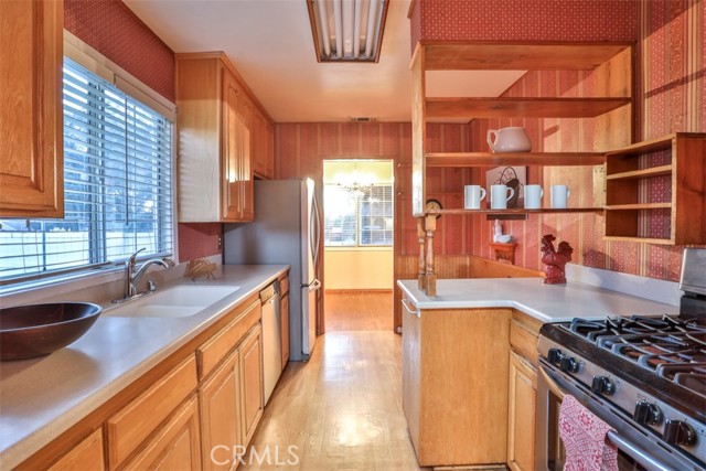 Detail Gallery Image 3 of 25 For 368 Geneva Ave, Claremont,  CA 91711 - 3 Beds | 2 Baths