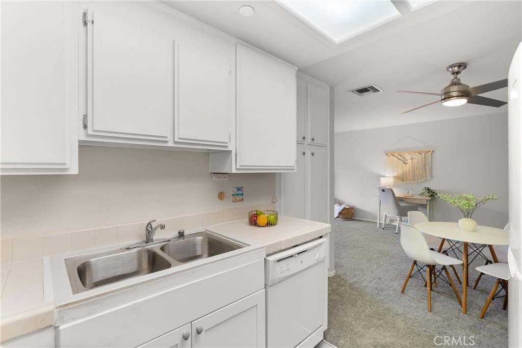 MLS #OC25199741 image #10