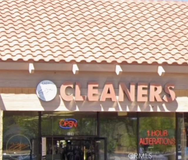 1380 East Avenue, Chico CA: https://media.crmls.org/medias/d5398a62-6c91-4fc9-81e0-58f470b21727.jpg