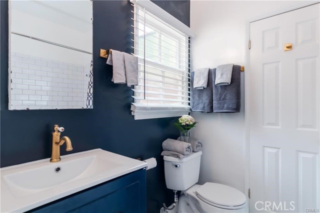 Detail Gallery Image 11 of 13 For 4266 Troost, Studio City,  CA 91604 - 1 Beds | 1 Baths