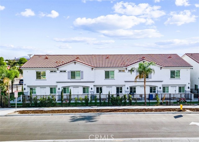 13665 Arrow Blvd #5, Fontana, CA 92335