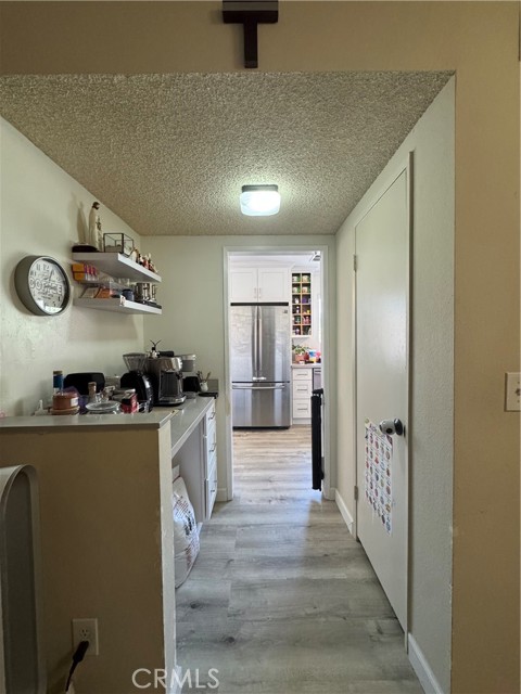 300 N Isabel Street, Glendale CA: https://media.crmls.org/medias/d53a3073-8012-4a2b-9469-f2957371ce56.jpg