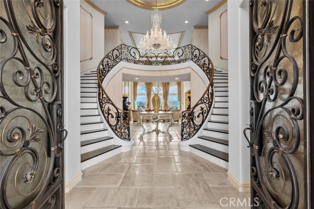 3724 Winford Drive, Tarzana CA: https://media.crmls.org/medias/d53aa1d0-55ca-4552-91f0-d371f30af246.jpg