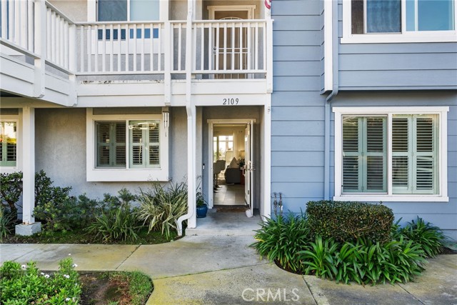 Front Image Thumbnail for CROC26029251