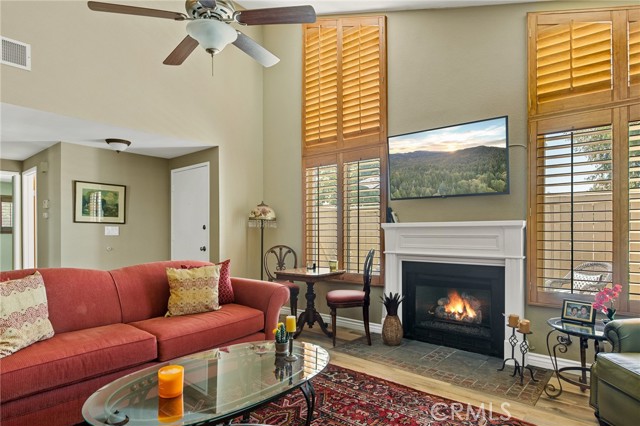 Detail Gallery Image 8 of 24 For 2061 W Redlands Bld 7a,  Redlands,  CA 92373 - 2 Beds | 2 Baths