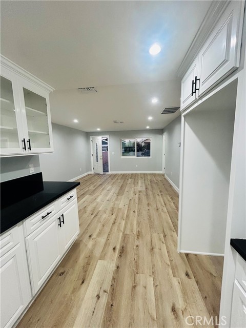 Detail Gallery Image 3 of 9 For 4108 W 106th St, Inglewood,  CA 90304 - 2 Beds | 1 Baths