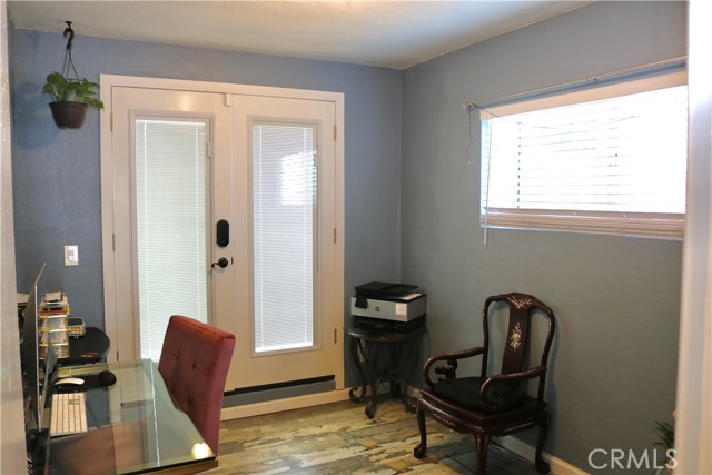 Detail Gallery Image 12 of 13 For 339 W Poplar St, Compton,  CA 90220 - 3 Beds | 1 Baths