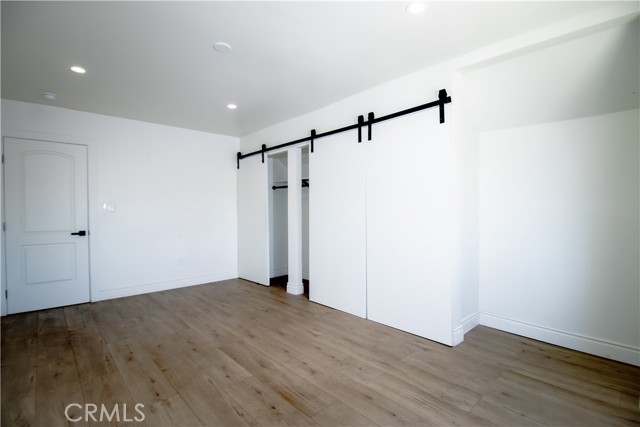 2101 Arlington Avenue, Los Angeles CA: https://media.crmls.org/medias/d53c8cb3-0e7c-401a-aa8c-fb0f1c670677.jpg