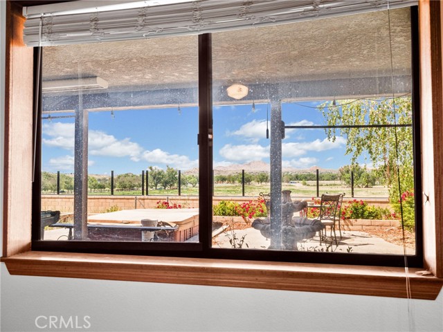 Detail Gallery Image 24 of 45 For 14053 Driftwood Dr, Victorville,  CA 92395 - 3 Beds | 2/1 Baths