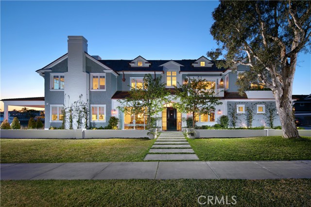 Detail Gallery Image 4 of 55 For 14 Beacon Bay, Newport Beach,  CA 92660 - 4 Beds | 4/1 Baths