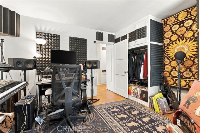 12410 Lull Street photo 25