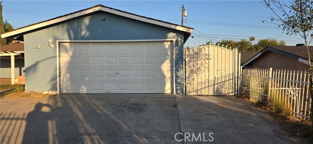 Detail Gallery Image 4 of 37 For 5331 Elmwood Rd, San Bernardino,  CA 92404 - 4 Beds | 2 Baths