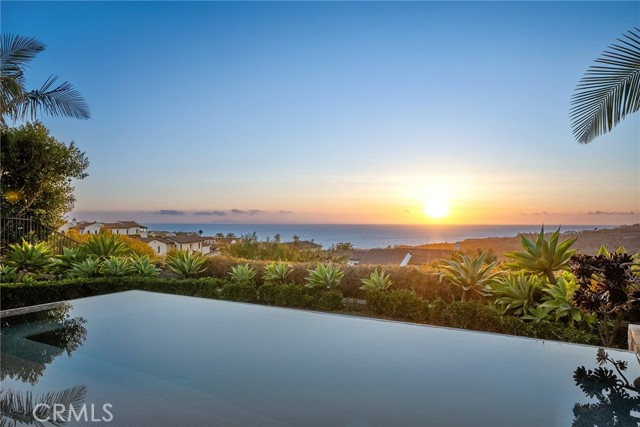 3 Coral Cay, Newport Coast CA: https://media.crmls.org/medias/d53f4232-c996-4ac1-85d1-602e5bd49d13.jpg