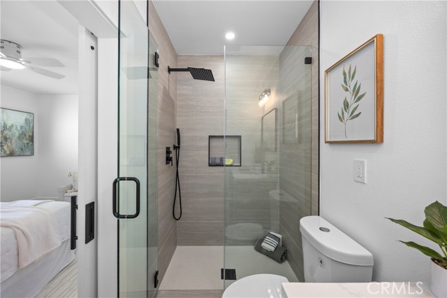 Detail Gallery Image 14 of 20 For 9552 Rhea Ave, Northridge,  CA 91324 - 4 Beds | 2 Baths