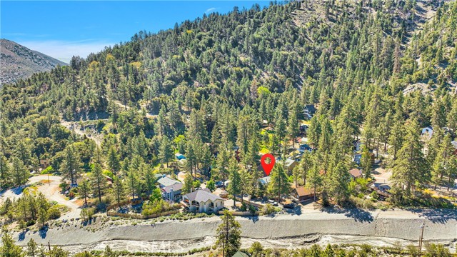 Detail Gallery Image 32 of 44 For 2041 Slippery Elm Rd, Wrightwood,  CA 92397 - 2 Beds | 1 Baths