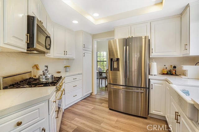 3931 Cottonwood Grove Trail, Calabasas CA: https://media.crmls.org/medias/d5418402-1223-4b70-b368-97b4c2311642.jpg