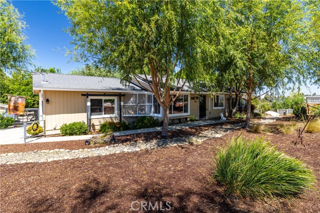 4225 Farousse Way, Paso Robles CA: https://media.crmls.org/medias/d542dd47-8d6b-4a9e-abe5-4b9367701634.jpg