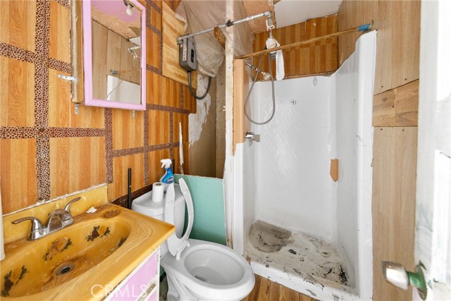 Detail Gallery Image 7 of 16 For 3117 Amethyst St, Los Angeles,  CA 90032 - 1 Beds | 1 Baths