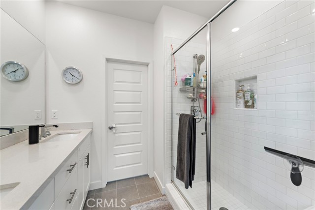 8103 Cooper Lane, Gardena CA: https://media.crmls.org/medias/d5461d87-acaa-4407-971b-5de5aa5084cc.jpg