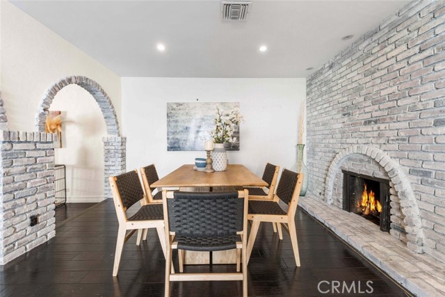 Detail Gallery Image 23 of 74 For 2950 N Lincoln St, Burbank,  CA 91504 - 3 Beds | 2 Baths