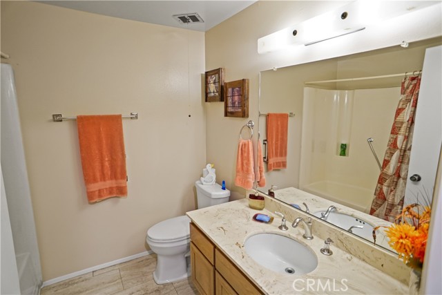Detail Gallery Image 14 of 31 For 26714 Oak Pluma Ct, Newhall,  CA 91321 - 2 Beds | 2 Baths