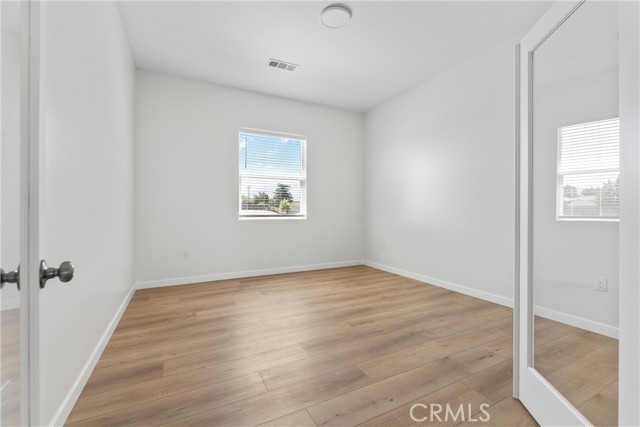 Detail Gallery Image 10 of 26 For 21640 Loop St, Tehachapi,  CA 93561 - 3 Beds | 2 Baths