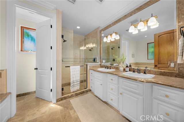 2504 Pine Avenue, Manhattan Beach, California 90266, 5 Bedrooms Bedrooms, ,4 BathroomsBathrooms,Residential,Sold,Pine,SB21208288