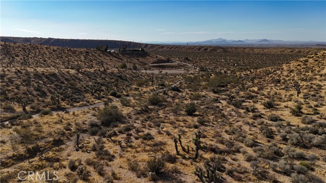 Detail Gallery Image 5 of 11 For 750 Ocotillo Way, Apple Valley,  CA 92308 - – Beds | – Baths