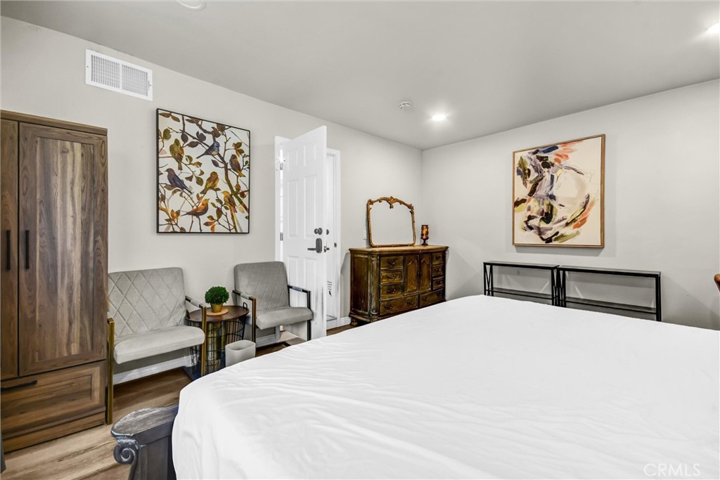 MLS #CV26003427 image #4