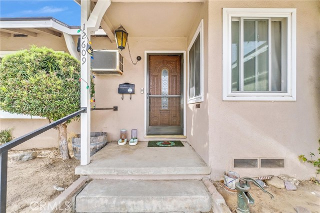 Detail Gallery Image 2 of 35 For 12609 Longleaf Dr, La Mirada,  CA 90638 - 3 Beds | 2 Baths