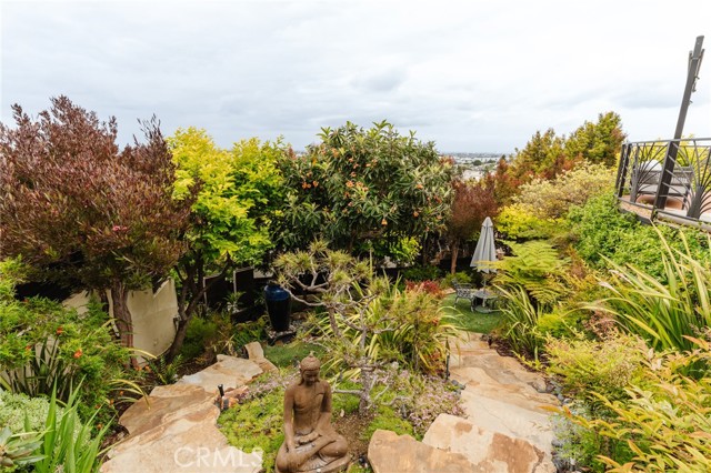 3837 Paseo De Las Tortugas, Torrance CA: https://media.crmls.org/medias/d54b85d9-f6bc-4ebe-b1fd-199fdd754b16.jpg