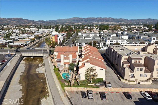 Detail Gallery Image 51 of 52 For 21054 Parthenia #11,  Canoga Park,  CA 91304 - 3 Beds | 3 Baths