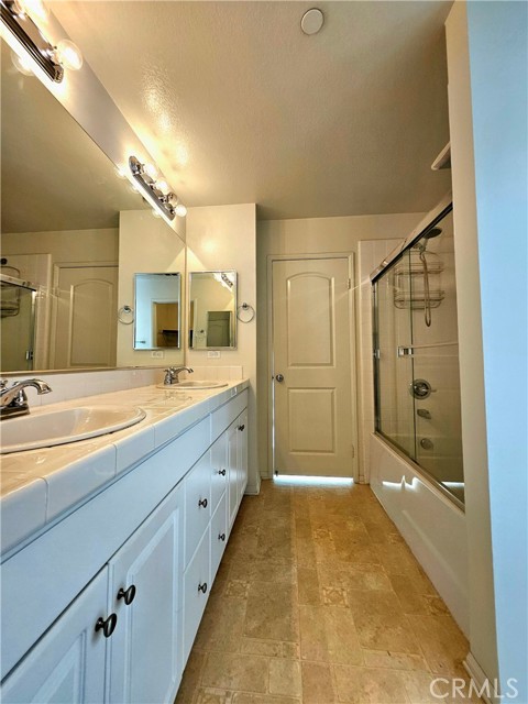 Detail Gallery Image 13 of 20 For 37 Bijou, Irvine,  CA 92618 - 3 Beds | 2/1 Baths