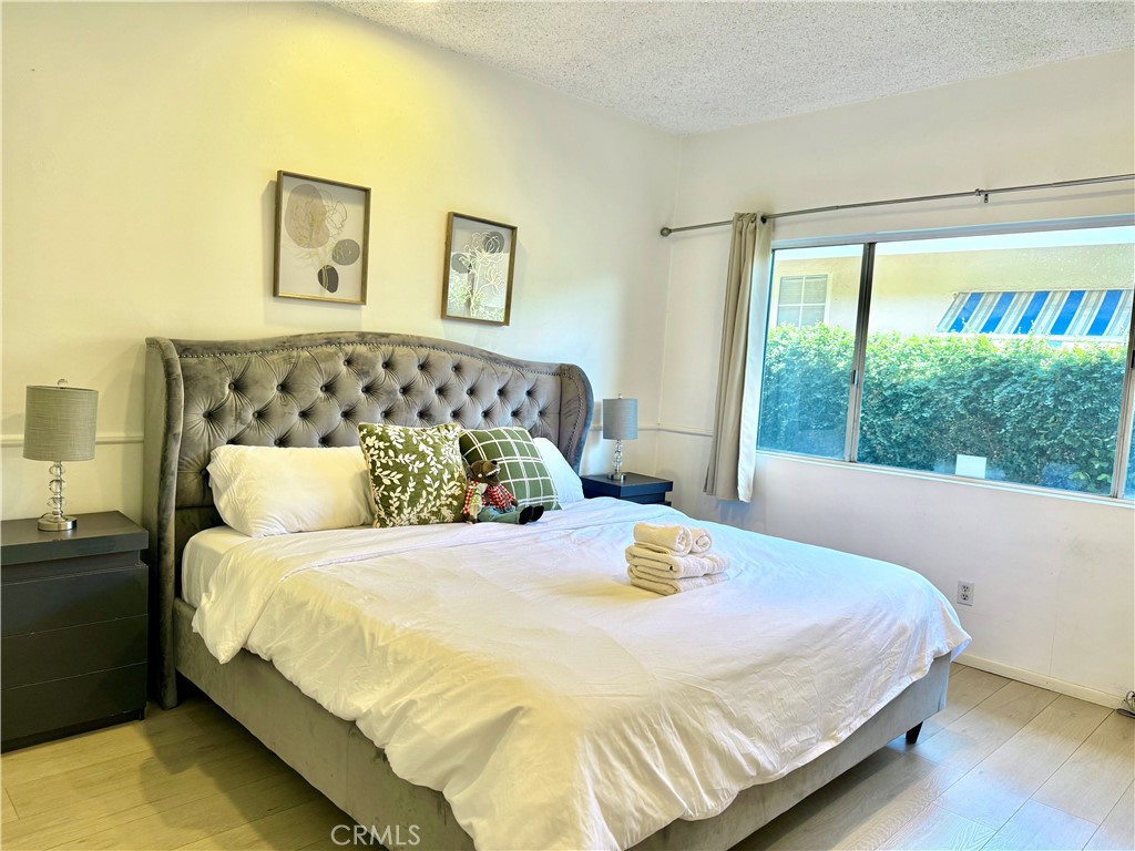 MLS #OC25247673 image #10